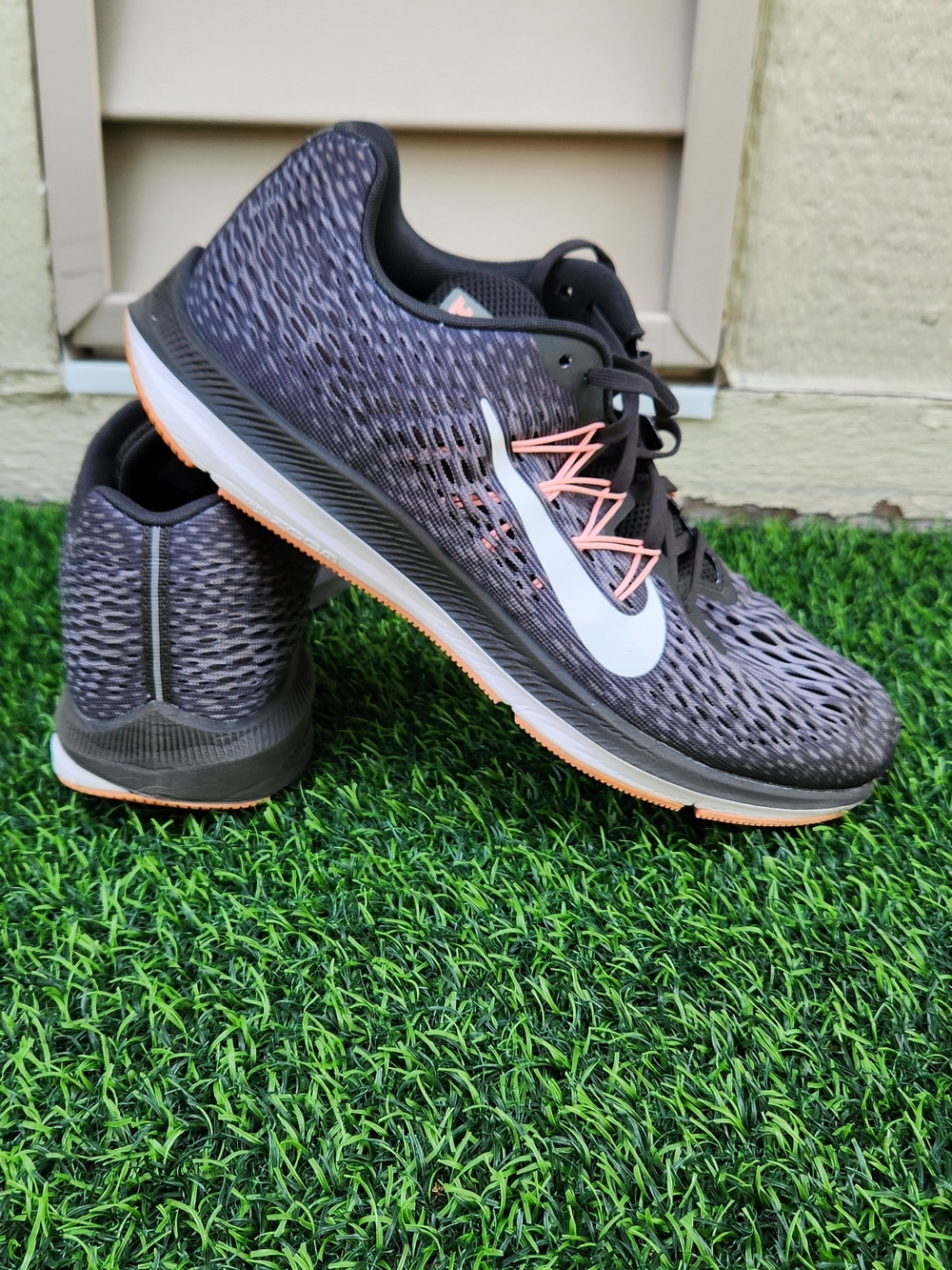 Nike Zoom Winflo 5 Womens 11 Gray AA7414-004 Lace Up Low Shoes Sneakers